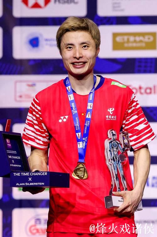 石宇奇荣膺世界羽联年度最佳男单运动员