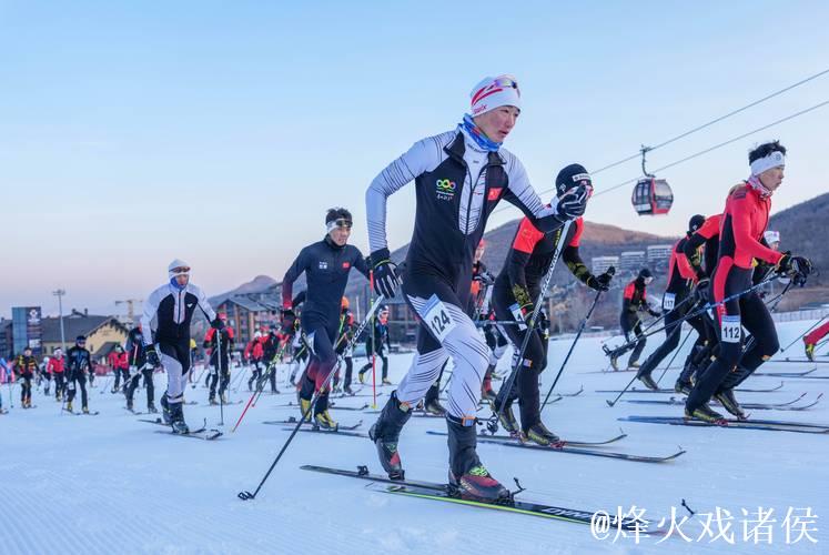 2025—2026赛季全国高山滑雪锦标赛在内蒙古火热进行 2025—2026赛季全国高山滑雪锦标赛在内蒙古火热进行